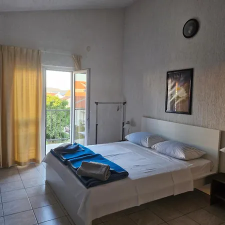 Πανσιόν Dzapo Srima