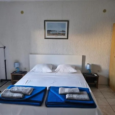 Πανσιόν Dzapo 3*