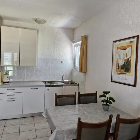 Dzapo Guest house Srima