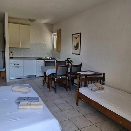 Dzapo Guest house